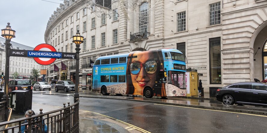 Безжалостный кипрский туристический маркетинг на улицах Лондона