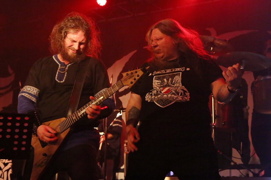 Лидеру белорусской группы Gods Tower отказали в посадке на рейс на Кипр