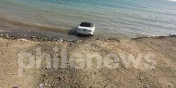 В Лимассоле мужчина столкнул автомобиль в море и скрылся
