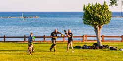 Спорт против коронавируса: жители Кипра проводят тренировки на открытом воздухе!