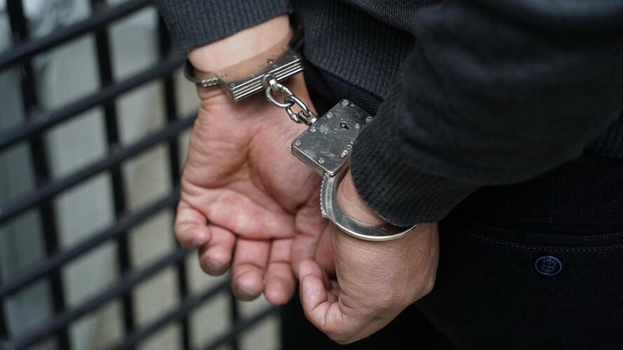 В Никосии арестовали мужчину, укравшего церковные реликвии В Никосии арестовали мужчину, укравшего церковные реликвии