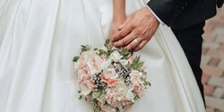 Банки Кипра усилили проверку происхождения наличных при внесении крупных сумм со свадеб и крестин