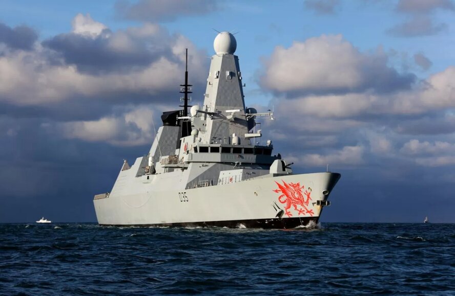 Британский эсминец HMS Dragon прибыл на Кипр для усиления обороны после атаки дрона
