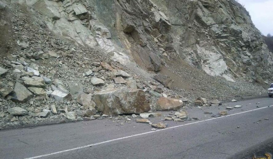 Трасса Пахиаммос–Като Пиргос признана опасной из-за ночных ливней