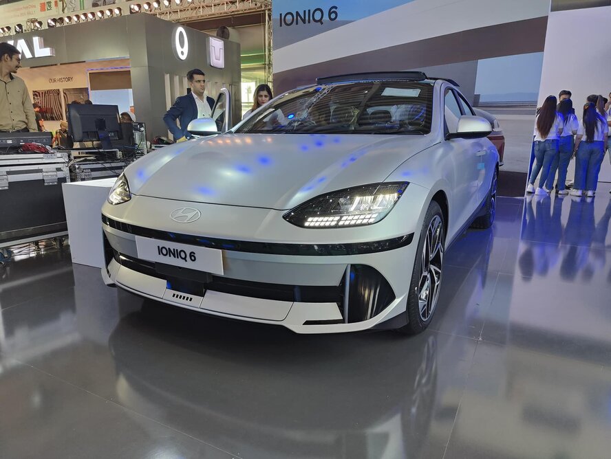 Госчиновники Кипра получат новенькие электромобили Hyundai Ioniq 6! Госчиновники Кипра получат новенькие электромобили Hyundai Ioniq 6!