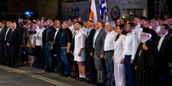 Фидиас Панайоту пришел на траурное мероприятие в пляжных шортах