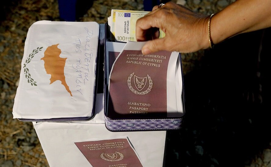 Кипрские «золотые паспорта»: Президент извинился. Ожидаются уголовные дела