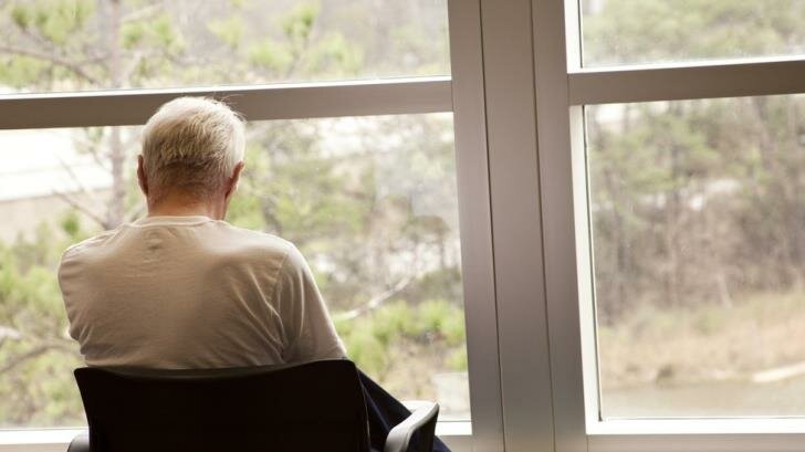 На Кипре в домах престарелых издеваются над пожилыми людьми