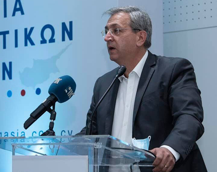 Министр труда объявил о повышении минимальной заработной платы