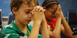 На Кипре хотят обязать школьников молиться по утрам