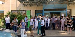 Врачи коронавирусной больницы на Кипре вышли на забастовку
