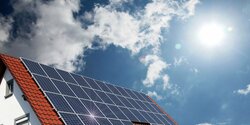 Министр энергетики: Кипр стремится к «фотоэлектрическим элементам на каждой крыше»