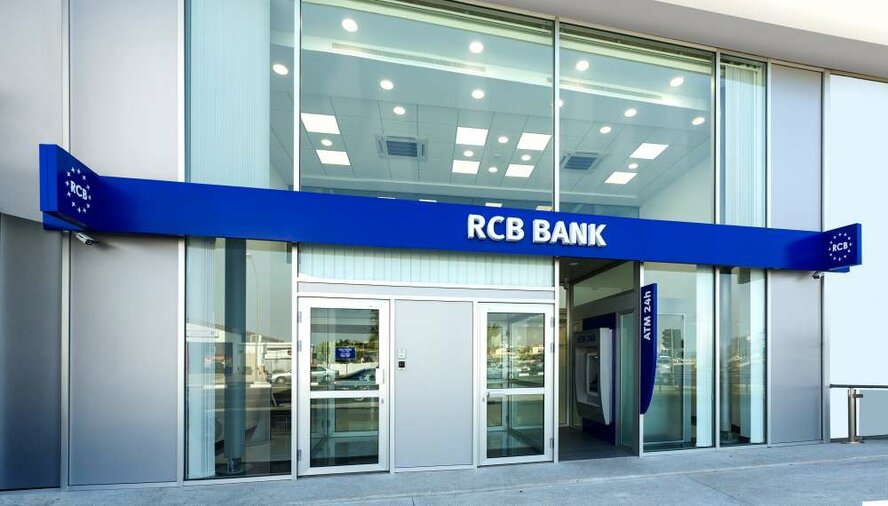 Кипрский RCB Bank перестанет обслуживать клиентов