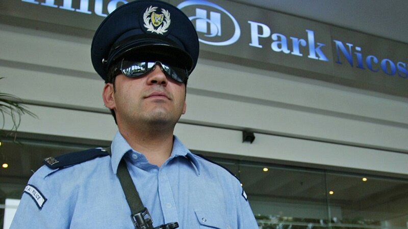 Полиция Кипра переходит на усиленный режим несения службы