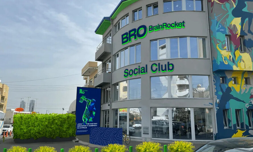 BrainRocket полностью закрывает подразделения на Кипре