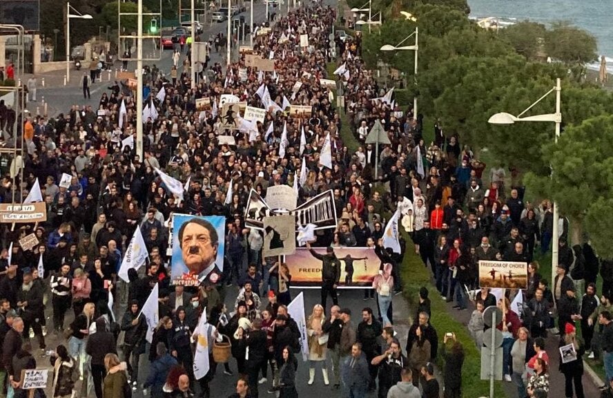 В Лимассоле и Пафосе прошли митинги против ковид-ограничений