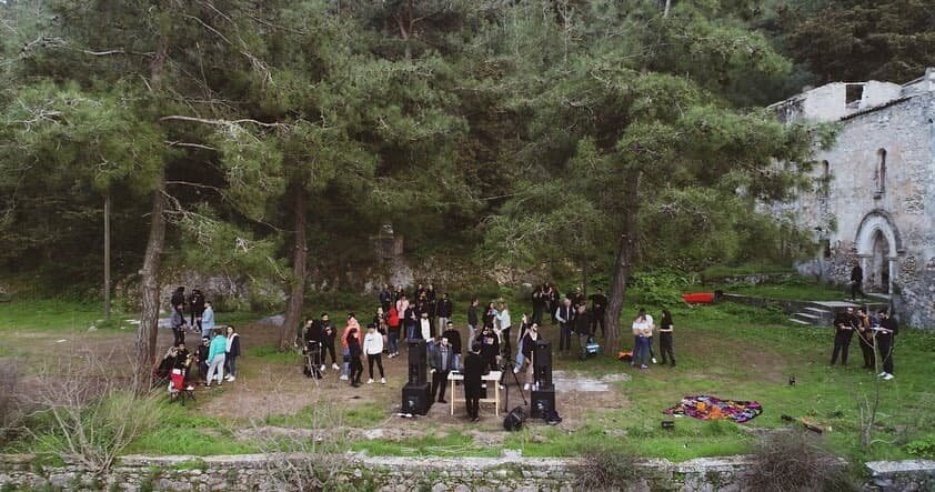 Жители ТРСК устроили техно-пати в армянском монастыре Сурб Магар