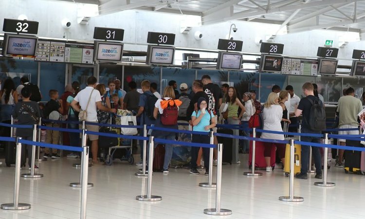 Пассажиропоток в аэропортах Кипра бъет рекорды Пассажиропоток в аэропортах Кипра бъет рекорды