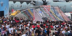 Упавшая конструкция на фестивале Teknofest на северном Кипре ранила двух британцев