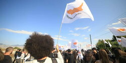 Тысячи студентов вышли на улицы Никосии высказать протест оккупации Кипра