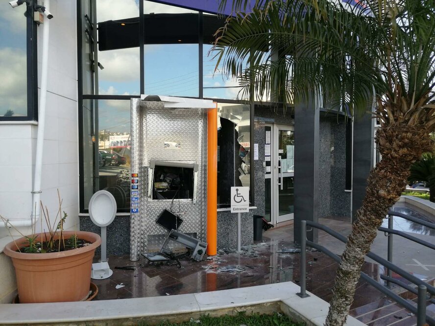 В Лимассоле взорвали банкомат