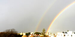 Двойная радуга над Пафосом: редкое природное зрелище после дождей