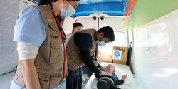 Кипрские врачи-добровольцы помогают украинским беженцам