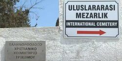 Турецкие власти северного Кипра переименовали христианское кладбище в 