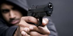 В Лимассоле разыскивают мужчину, бегающего по набережной с пистолетом