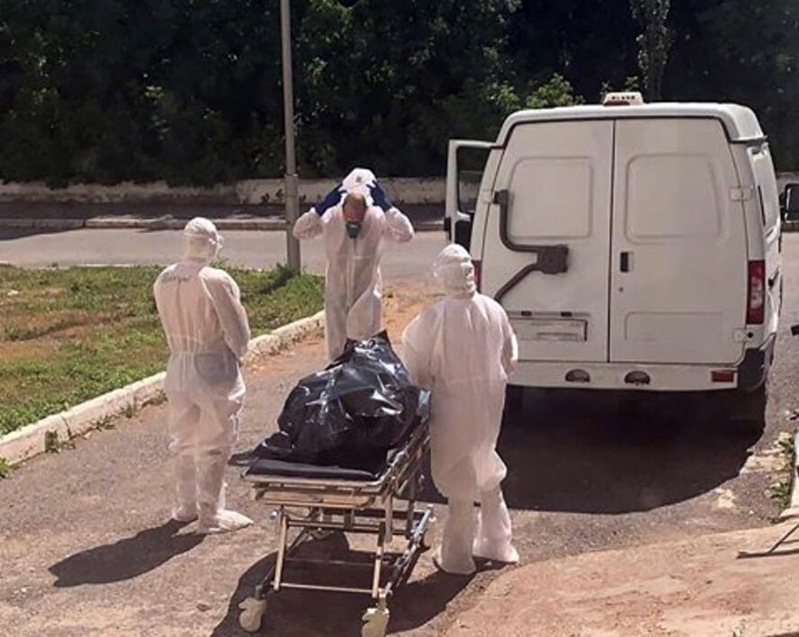 В самолете, прилетевшем из Турции, нашли зараженного коронавирусом мертвеца