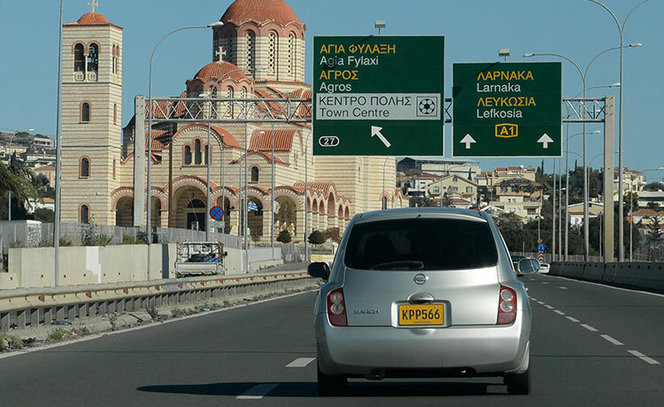 На Кипре выросло количество регистраций автомобилей