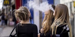 На Кипре растет популярность электронных сигарет среди молодежи