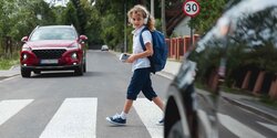 Двухлетняя девочка гуляла одна по улице в Пафосе