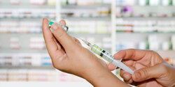 В аптеках Кипра хотят вакцинировать от гриппа и коронавируса