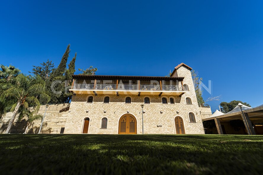 CHATEAU PUNIN: первое Шато на Кипре с собственными виноградниками Пино Нуар на территории замка от PUNIN GROUP CHATEAU PUNIN: первое Шато на Кипре с собственными виноградниками Пино Нуар на территории замка от PUNIN GROUP