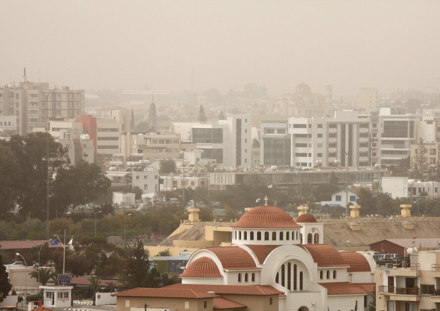 Кипрское сообщество пульмонологов бьет тревогу из-за высокого уровня пыли в атмосфере