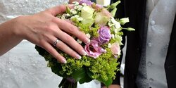 На Кипре массово отменяют свадьбы и крещения