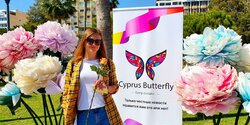 Редакция Cyprus Butterfly подарила жительницам Лимассола на 8 марта сотни роз