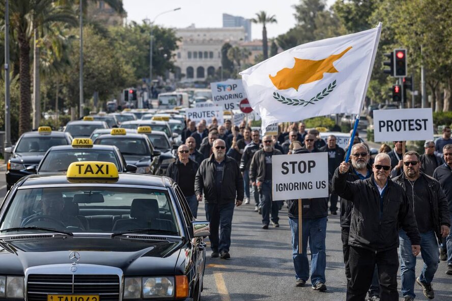 Таксисты Кипра объявили забастовку: утром 10 марта ожидаются акции протеста