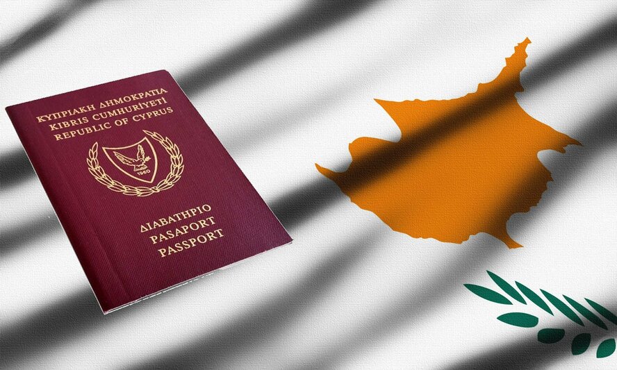 Россиянин из санкционного списка ЕС может лишиться кипрского паспорта