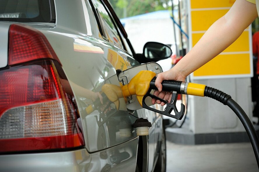 Правительство Кипра решило временно снизить акцизный налог на бензин и дизельное топливо