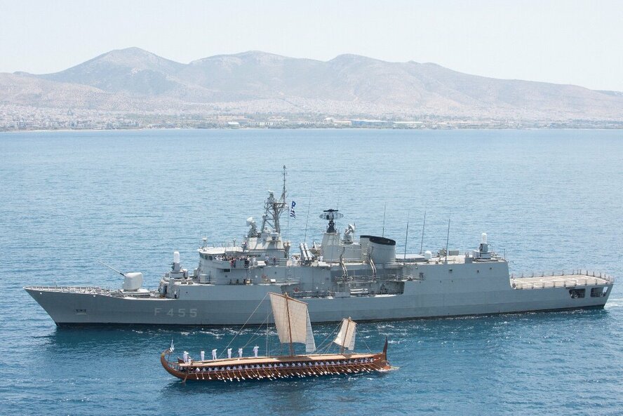 Греческие военные находятся в состоянии боевой готовности. Градус напряженности вблизи Кипра вновь близок к точке кипения