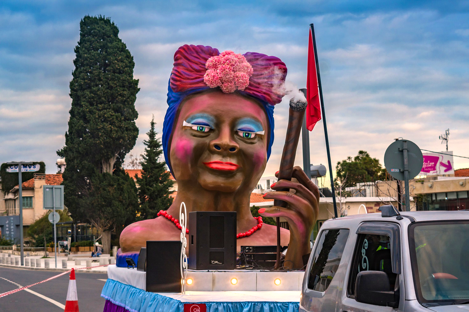 Дымный четверг и карнавал в Пафосе – яркое, удивительное зрелище! (Фото): фото 5