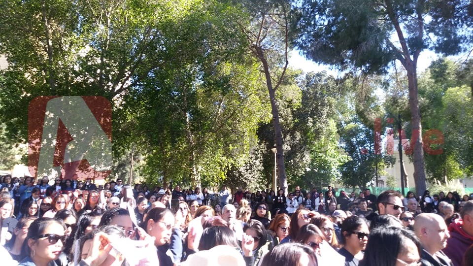 Сотни людей провели молебен в память о жертвах кипрского маньяка в центре Никосии: фото 4