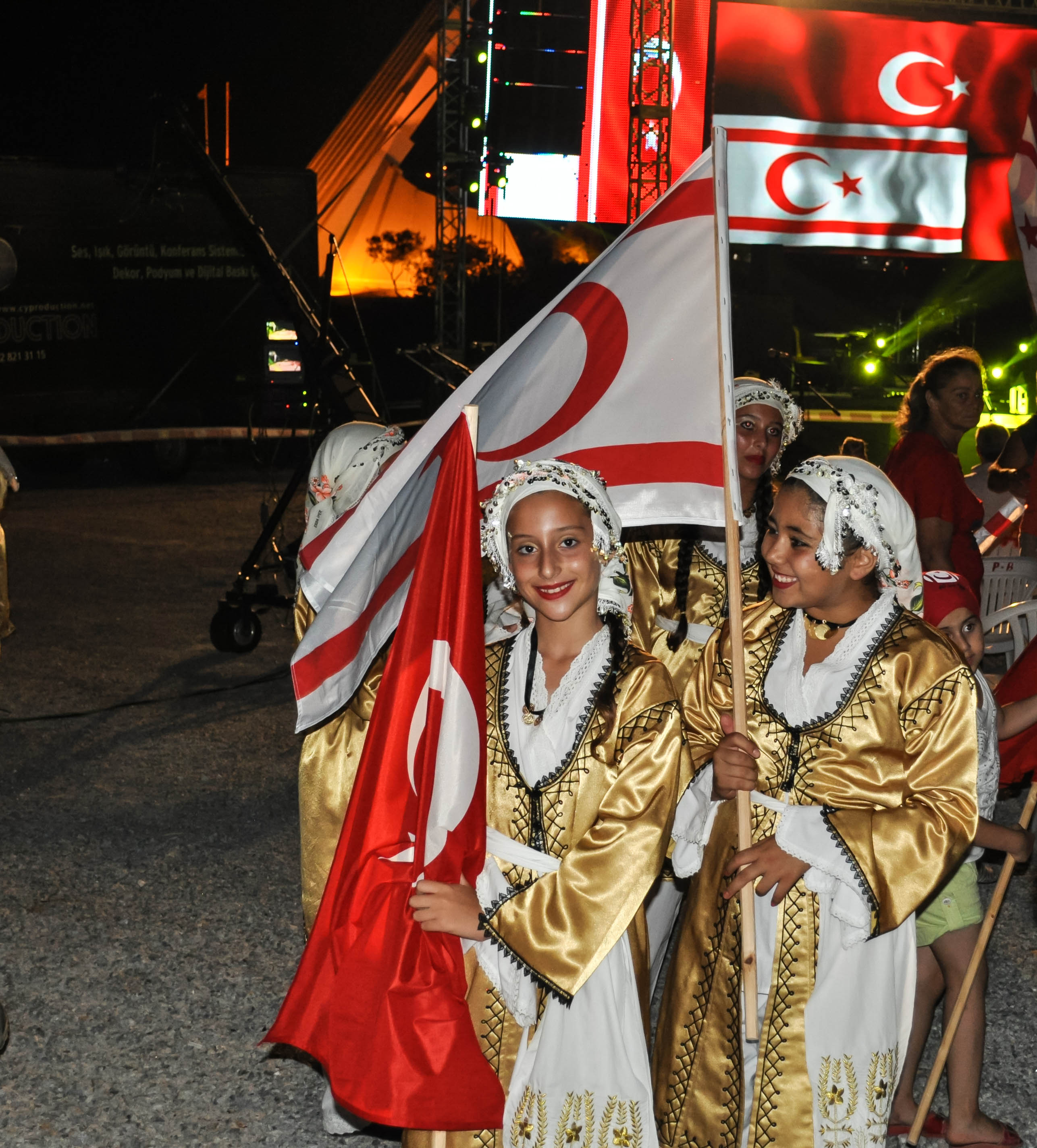 20 июля. Траур на южной части Кипра и праздничный парад на северной: фото 7