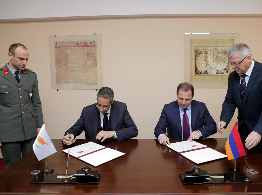 Министр обороны Кипра с деловым визитом посетил Армению : фото 8