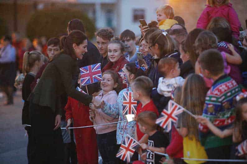 Королевская чета поздравила британских военных с Рождеством на Кипре: фото 10