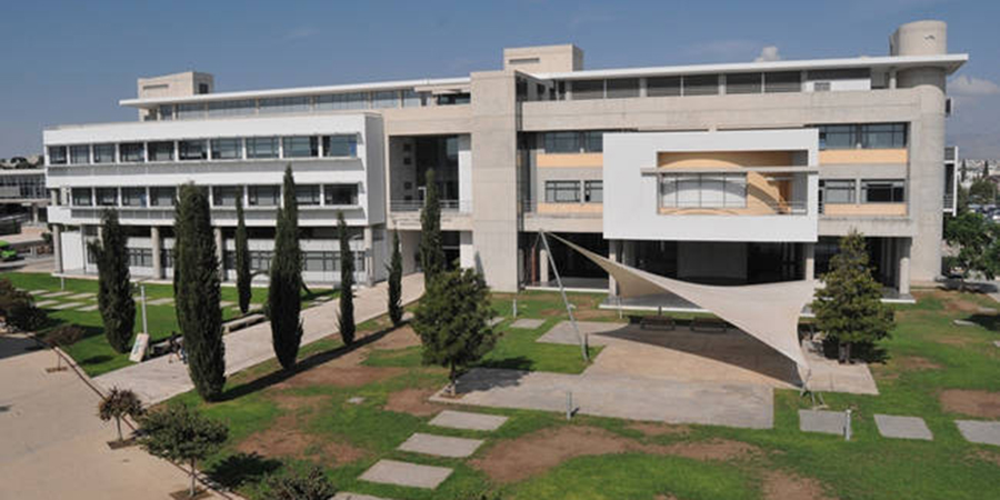 Студент Университета Кипра получил рекордно низкие оценки и диплом о высшем образовании : фото 2