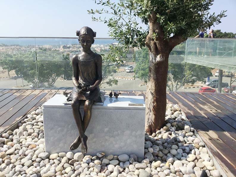 В Пафосе в центре старого города состоялось открытие новой скульптуры: фото 2