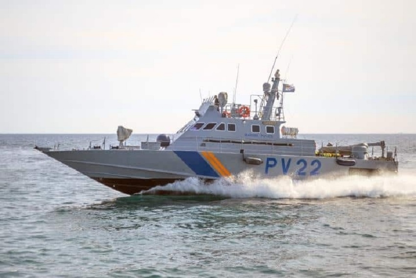 Полиция Кипра спасла шесть человек с тонущего судна: фото 3